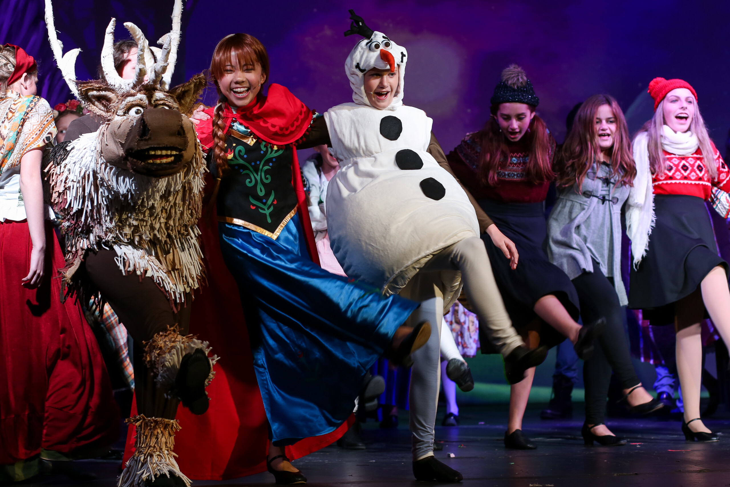 NTPA Actors performing in Frozen JR